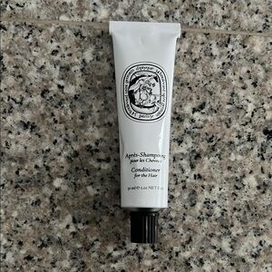 $15 or 2/$27 NWT diptyque Hair Conditioner 30ml (1.01 fl oz) sealed tube